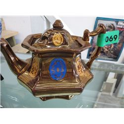 Copper/bronze luster  -  hand painted teapot