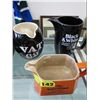 Image 1 : 3 "Wade" Whiskey jugs