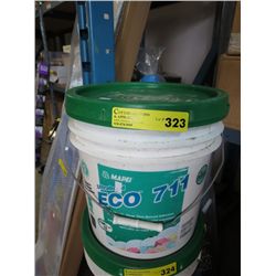 3.96 gal/15L bucket of Ultrabond adhesive