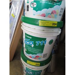 3.96 gal/15L bucket of Ultrabond adhesive