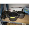 Image 1 : Set of non stick cookware