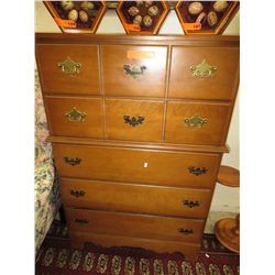 Highboy dresser, 5 drawers