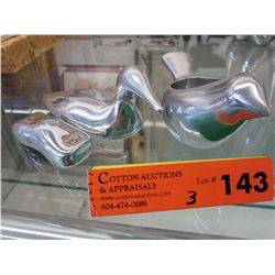 3 signed Hoselton figurines