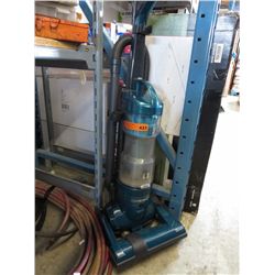 Kenmore Clean Edge bagless vacuum