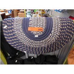 2 oval floor mats