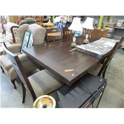 7 piece table and chairs