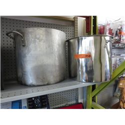 2 large stock pots