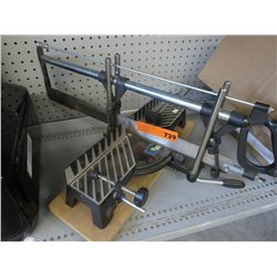 Saw on a mitre guide