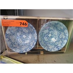 Box of rice bowls and chopsticks