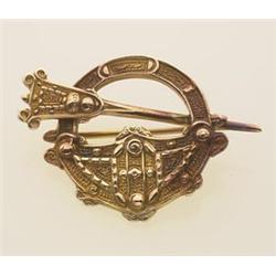 vintage gold PSEUDO-PENNANULAR brooch Hallmarked 9K yellow gold, Dublin, 1938, the cast and engra...