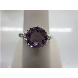 Amethyst ring - set with .08 carat of Diamond