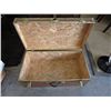 Image 2 : Trunk - 30" x 16" x 12"