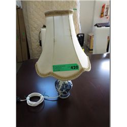 Dutch Delft blue base lamp & shade
