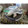 Image 1 : 8 Collectible decorative plates