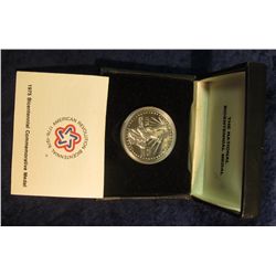 1589. 1975 The National Bicentennial Silver Commemorative Medal in original box of issue.