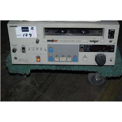 Sony VP9000 3/4" SP Video Cassette Player