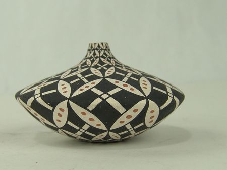 Acoma Pottery Jar - Dorothy Torivio