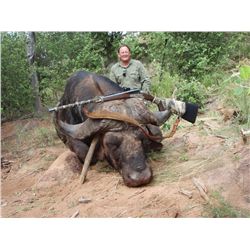 6-Day/7-Night Cape Buffalo Hunt for One Hunter and One Non-Hunter in South Africa - Includes Trophy