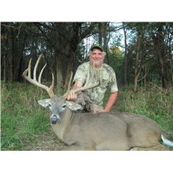 3-Day Whitetail Deer Hunt for One Hunter in Texas - Includes Trophy Fee up to 170"