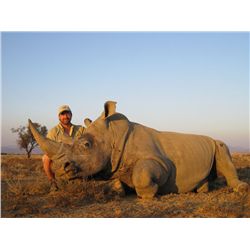 7-Day DARTED White Rhino Hunt for One Hunter and One Non-Hunter in the Eastern Cape of South Africa