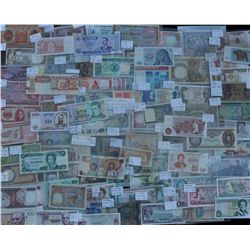 World Banknotes