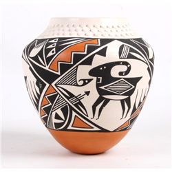Acoma Scalloped Edge Pottery Vase by W. Garcia Thi