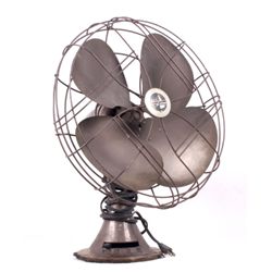 Emerson Electric Oscillating Desk Fan