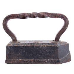 Antique Cast Iron This is an early cast iron showi