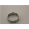 Image 2 : ONE GENTS PLATINUM WEDDING RING. THE RING IS 6.90 MM WIDE AND WEIGS 11.70 GRAM. INCL. GEMMOLOGIST