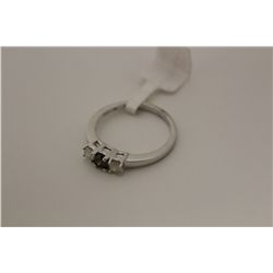 ONE LADIES STERLING SILVER COGNAC AND NEAR COLOURLESS DIAMOND SET DRESS RING. SET WITH 2 ROUND