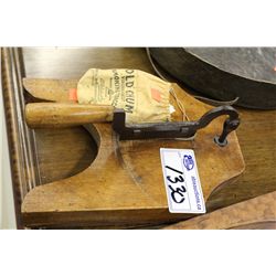 ANTIQUE TOBACCO CUTTER