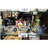 Image 1 : SHELF LOT OF DECORATIVE GLASS AND POTTERY