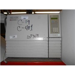 SHIMADZU GAS CHROMATOGRAPH