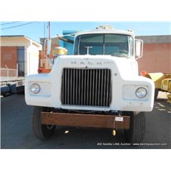 19?? MACK DUMP TRUCK ~ 103,815 MILES SN:3936 FORM 97 1 KEY 6550
