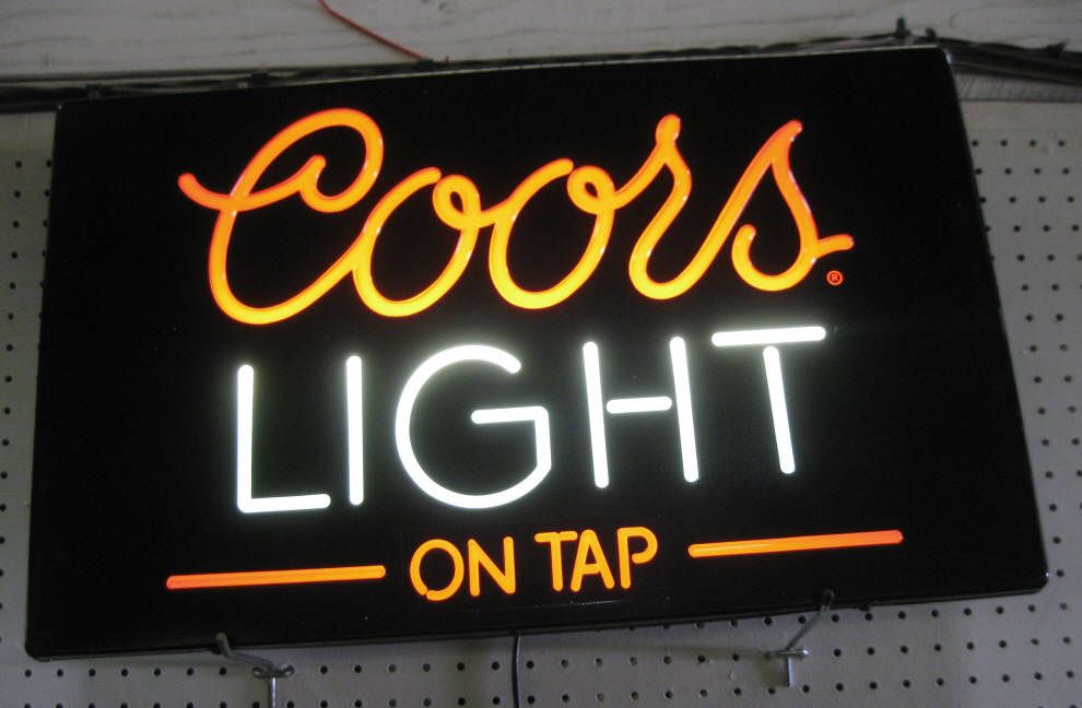 Coors Light On Tap Electric Bar Light.
