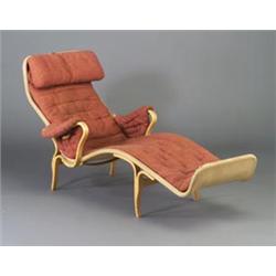 BRUNO MATHSSON chaise longue with bent plywood frame complete with original pad. Normal wear. Unm...