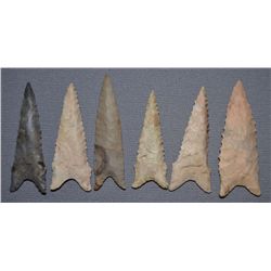 COLLECTION OF 6 ARROWHEADS
