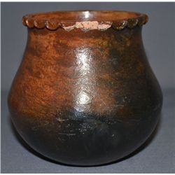 NAVAJO POTTERY VASE