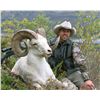 Image 9 : 12-DAY DALL’S SHEEP/WOLF/ WOLVERINE HUNT IN THE NORTHWEST TERRITORIES FOR 1 HUNTER & 1 NON-HUNTER