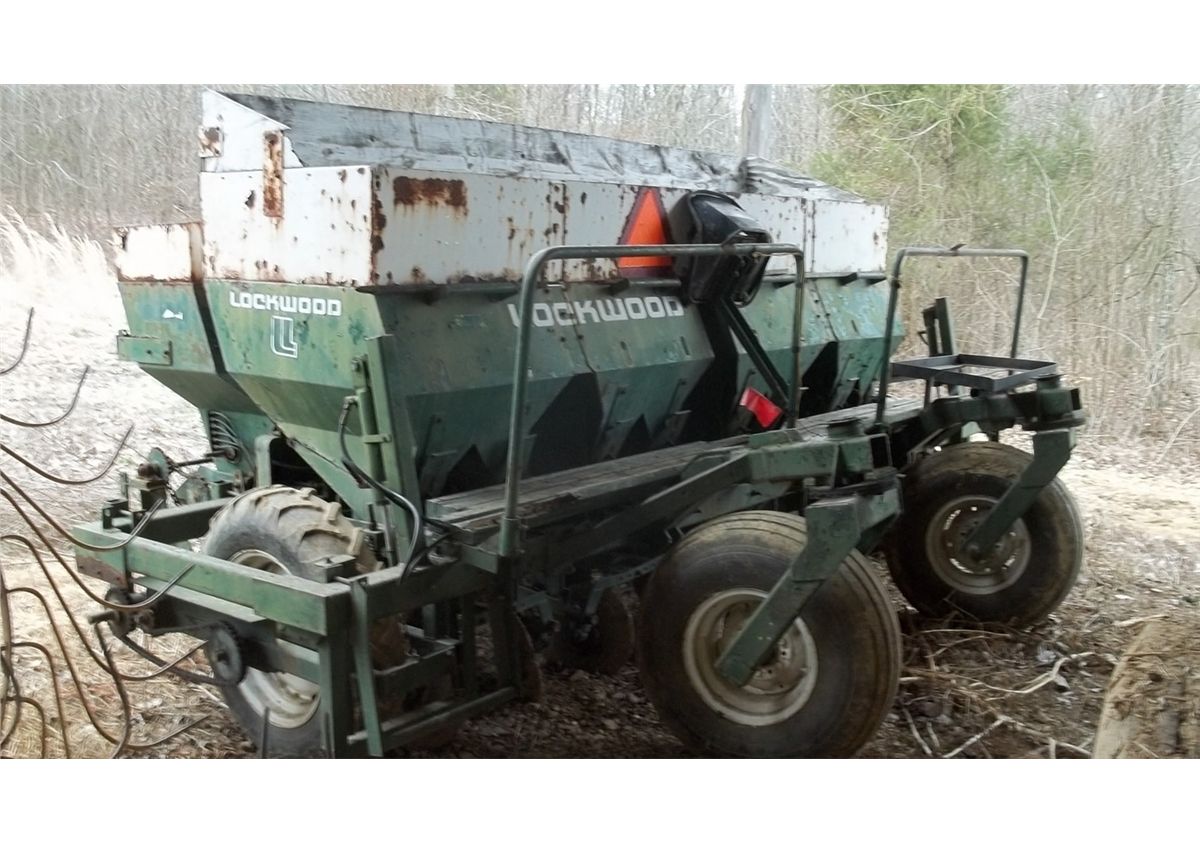 Lockwood 4 Row Potato Planter Lockwood 4 Row Potato Planter