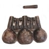 Image 2 : A RARE TIBETAN POWDER FLASK