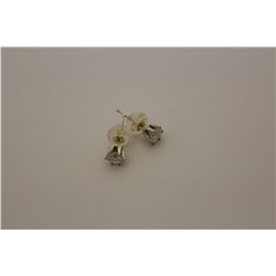 PAIR OF 14KT. WHITE GOLD DIAMOND SOLITAIRE DESIGN PIERCED EARSTUDS.