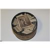 Image 1 : LARGE LOT OF 1930'S CIGARETTE CARDS FEATURING ANIMAILS, TRAINS AND GOLF. ALSO CLARENCE "HAPPY" DAY