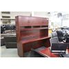 Image 2 : CHERRY INLAYED BOW FRONT EXECUTIVE DESK WITH MATCHING CREDENZA AND HUTCH