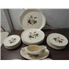 Image 2 : LOT 36 VINTAGE CHINA: 26 UNIVERAL CHINA & 10 H.L.C