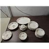 Image 1 : LOT 29 VINTAGE CHINA: 19 VANITY FAIR: 1 PLATTER, 7