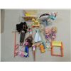 Image 1 : LOT 12 VINTAGE 1999 MCDONALD HAPPY MEAL BARBIES