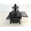 Image 1 : CRESCENT DIE CAST METAL REPLICA MINIATURE STOVE