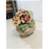 Image 2 : VINTAGE CAPODIMONTE CERAMIC ROSES IN BASKET