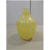 Image 1 : 7.5"H HAND BLOWN GERMAN LEMON ART GLASS VASE: